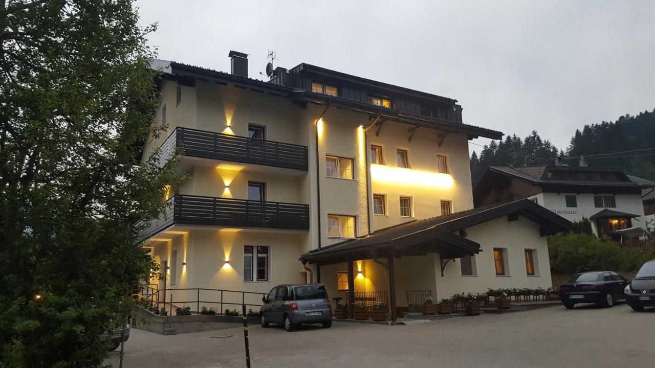 Hotel Casa Baldelli Dobbiaco Exterior foto